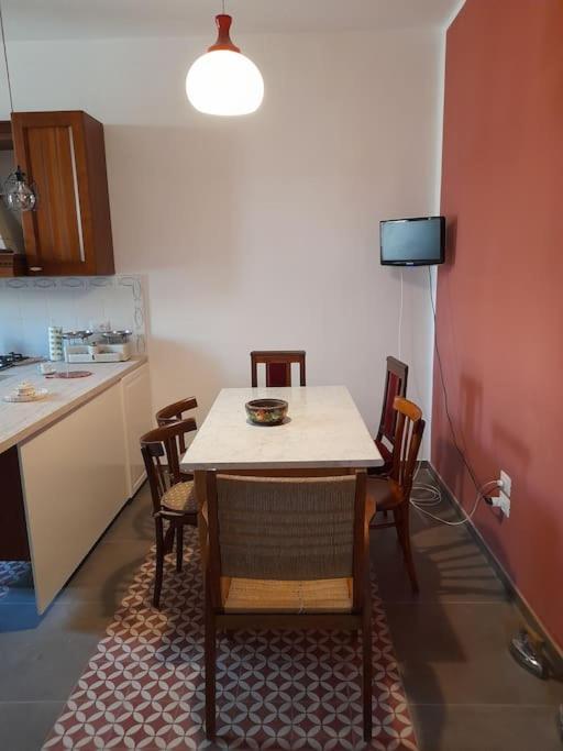 Casa Jole, Appartamento In Centro Bari Eksteriør bilde
