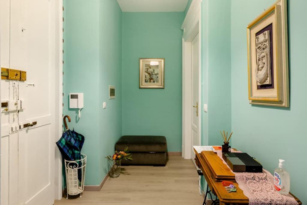 Casa Jole, Appartamento In Centro Bari Eksteriør bilde